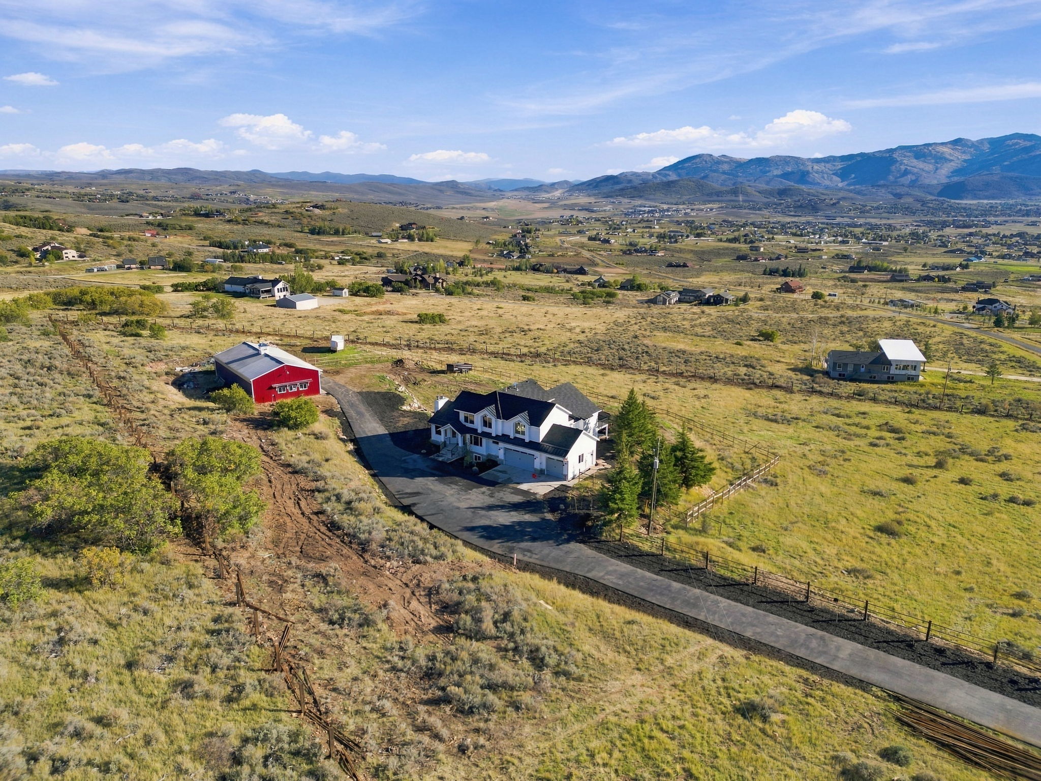 The red barn and surrounding acreage at Silver Creek Reserve